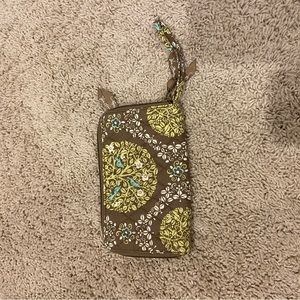 Vera Bradley zip around wallet